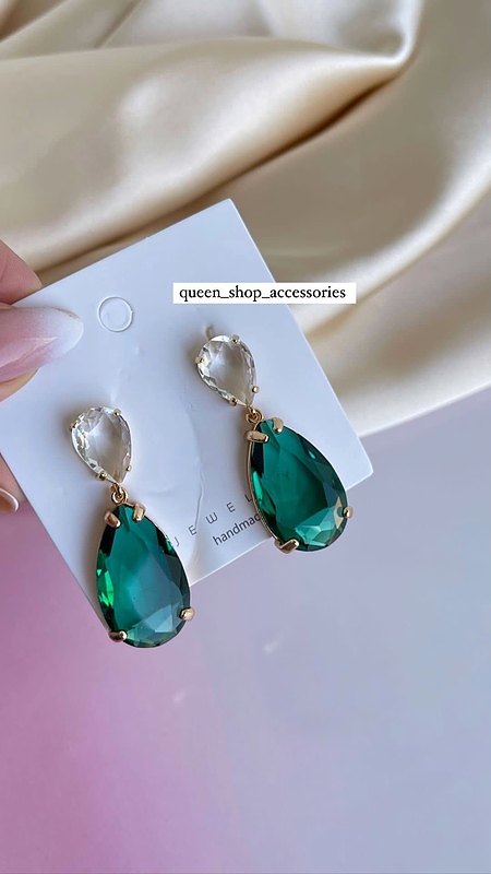 گوشواره کریستالی رنگی طرح اشک