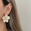 گوشواره زنانه گل فانتزی کد ۴۹۳