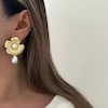 گوشواره مرواریدی گل کد ۵۳۹