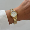 ساعت زنانه سیتیزن طلایی صفحه سفید کد ۷۹۸