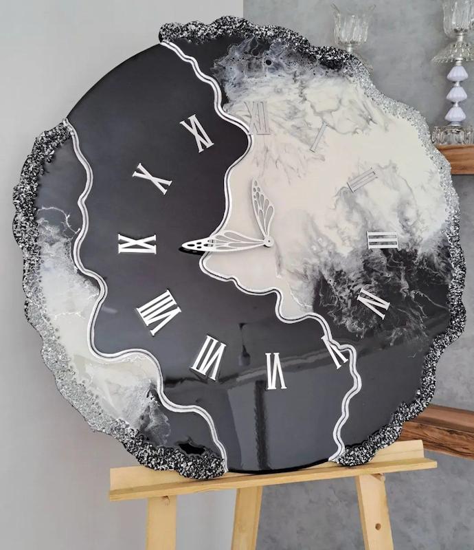ساعت دفرمه طوسی مرمر