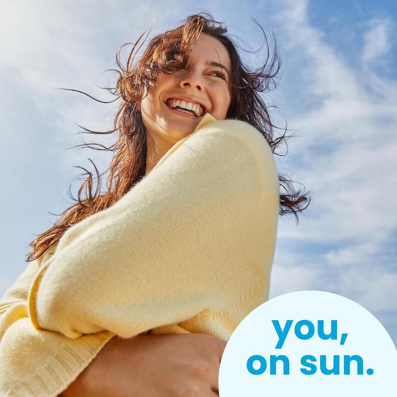 لوشن ضد افتاب برند Hawaiian Tropic  مدل Every Day Active مدل Ultra Light, High Performance Protection, SPF 30