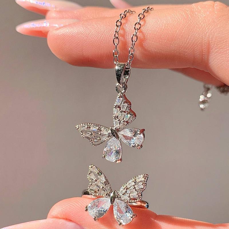 گردنبند پروانه رنگی🦋