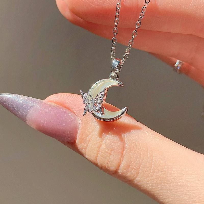 گردنبند ماه و پروانه🦋🌙
