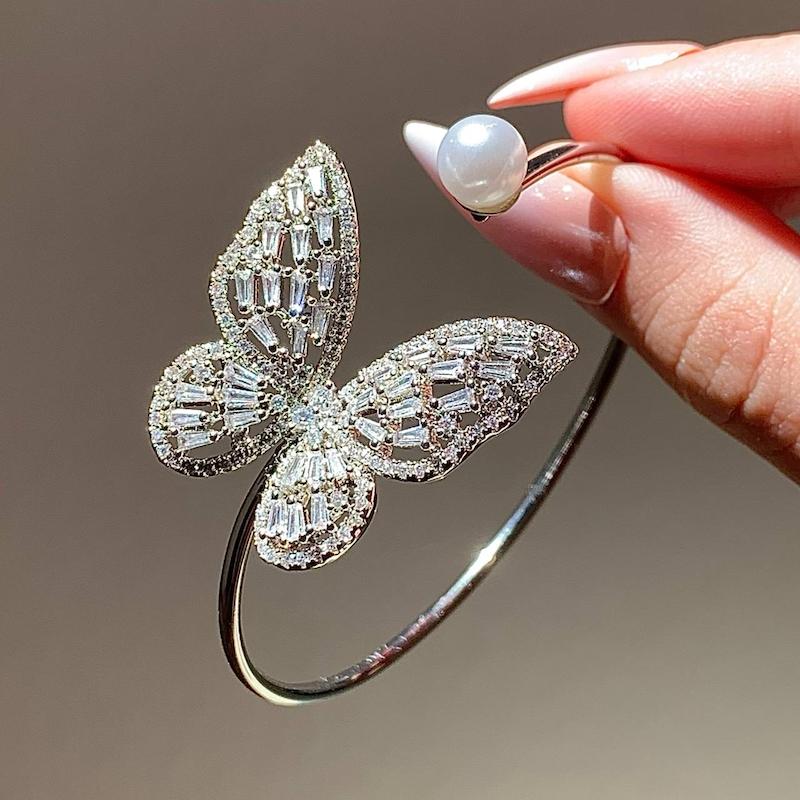 بنگل پروانه جواهری‌پرکار🦋✨