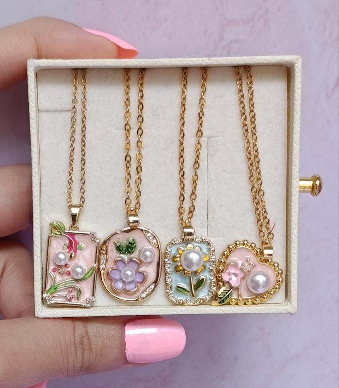 گردنبند میناکاری 