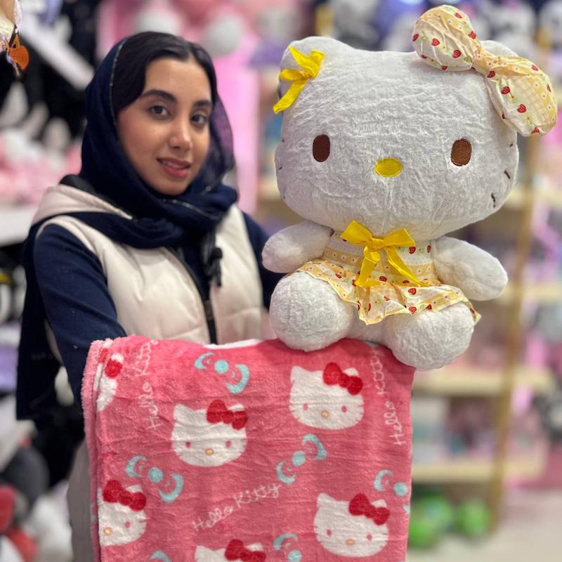 عروسک کیتی پتودار 