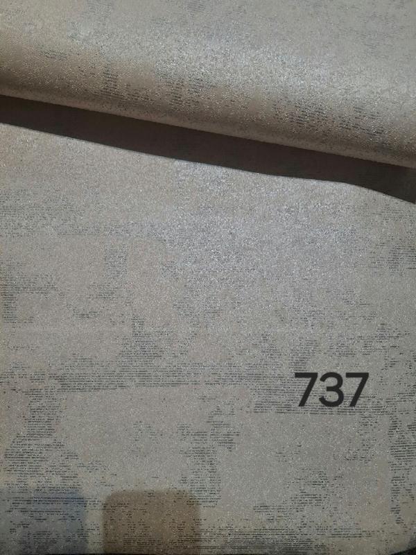 کاغذ دیواری حراجی کد ۷۳۷ زمینه صورتی کم رنگ 