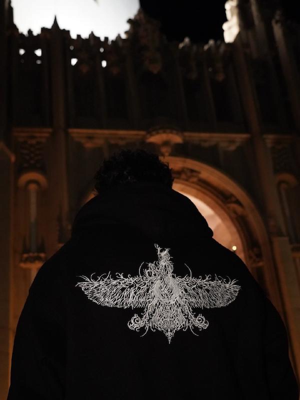 هودی با طرح فروهر– کیفیت عالی، چاپ ماندگار