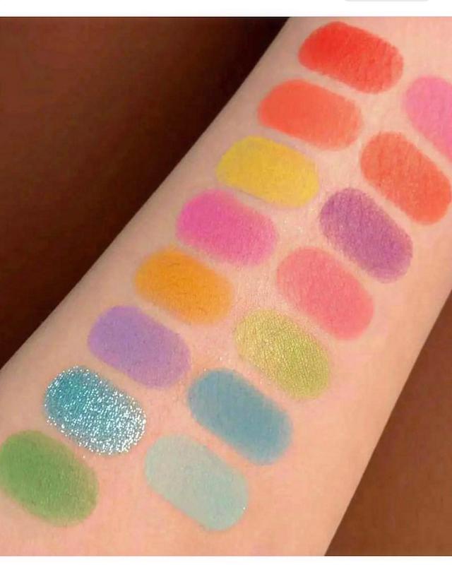 پالت سایه 15 رنگ میس لارا miss lara مدل Fruit Punch