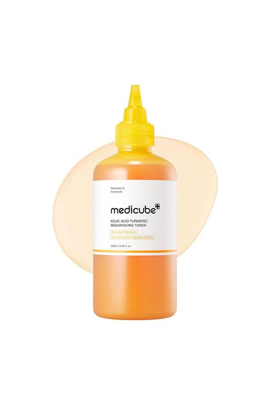 تونر کوجیک اسید و زردچوبه لایه بردار و روشن کننده مدیکیوب medicube اورجینال