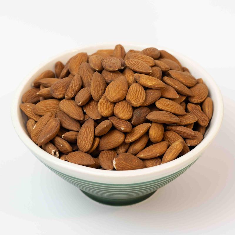 مغز بادام درختی خام