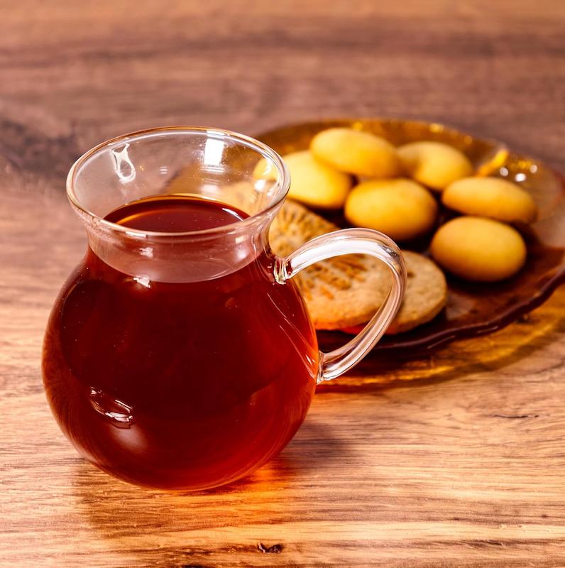 استکان دسته دار کمر باریک