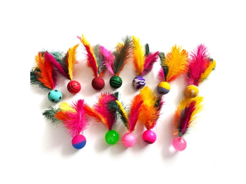 اسباب‌بازی گربه توپ شیطونک پردار  Feather Bounce Ball Toy for Cats