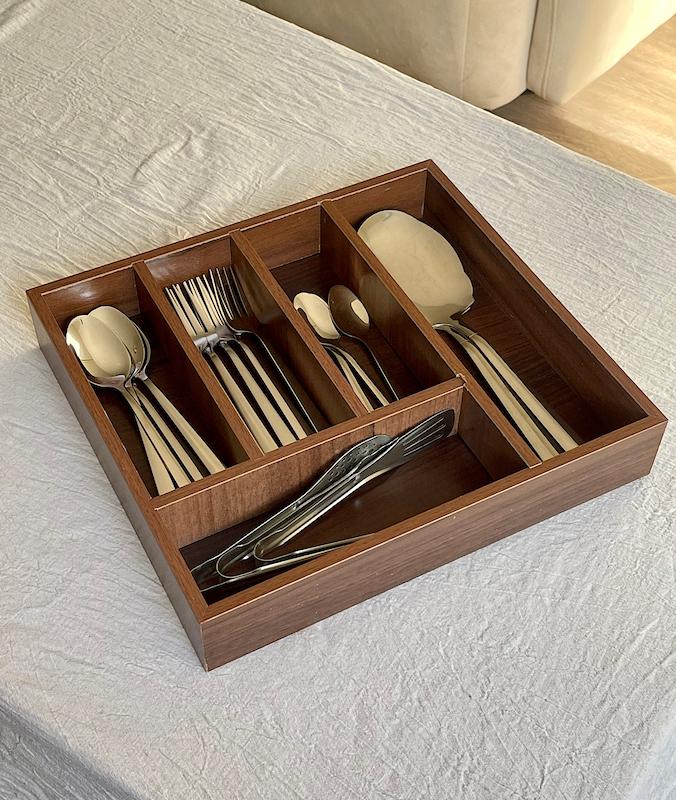 جاقاشقی داخل کشو چوبی