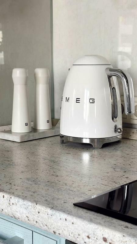 کتری برقی اسمگ SMEG