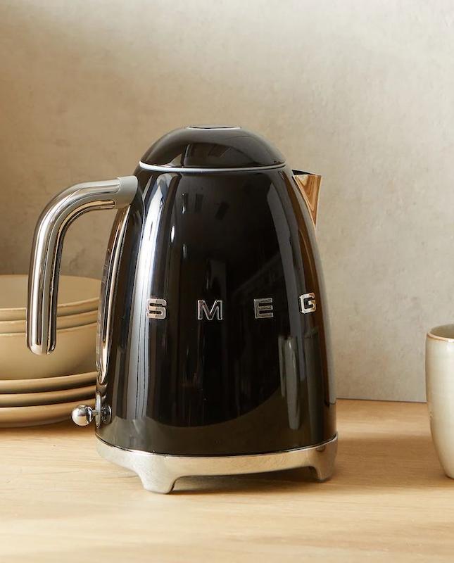 کتری برقی اسمگ SMEG