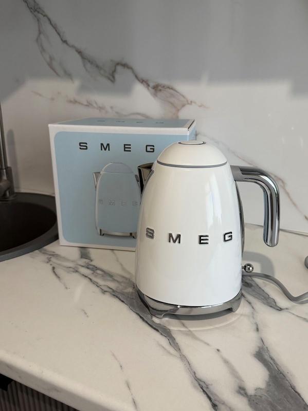 کتری برقی اسمگ SMEG