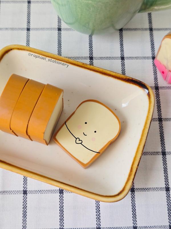 پاکن نان تست