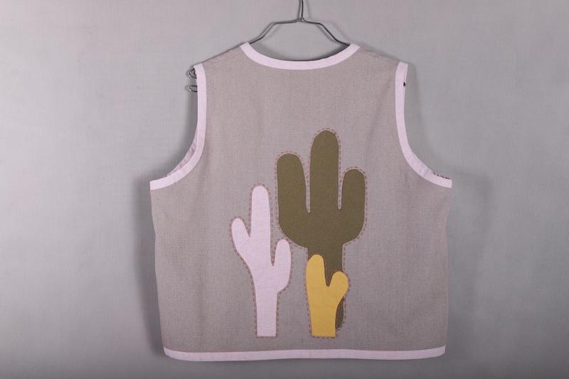 جلیقه تمام دست دوز و دو رو