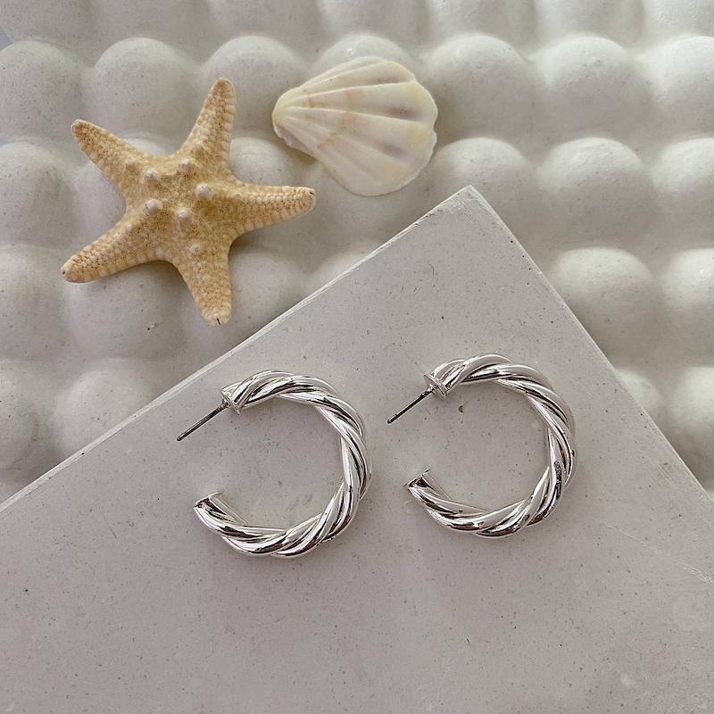 گوشواره طنابی حلقه‌ای