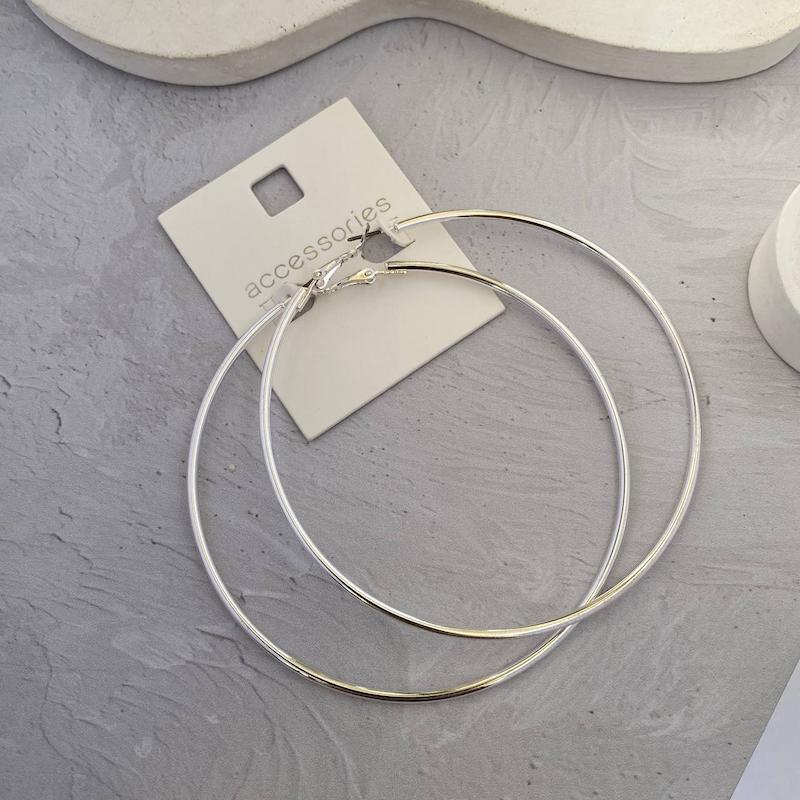 گوشواره حلقه‌ای سایز بزرگ 