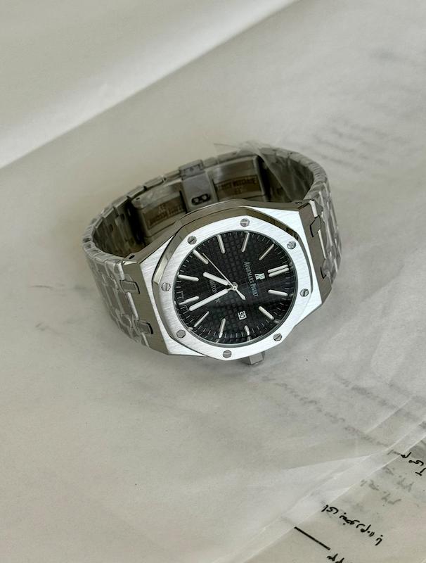 ای پی مستر سیلور صفحه مشکی