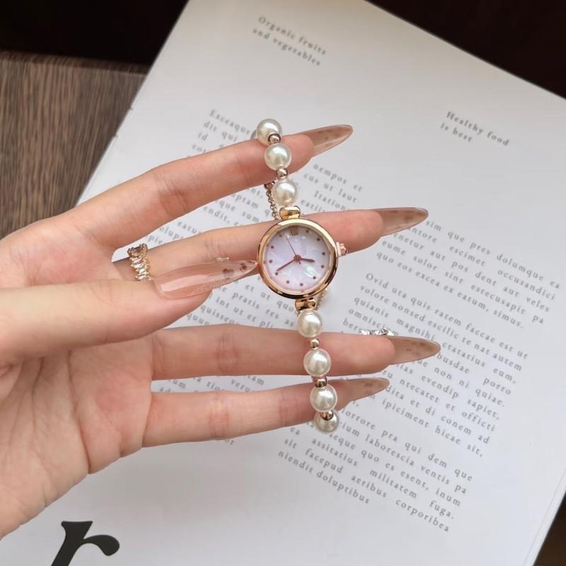 ساعت مرواريدي