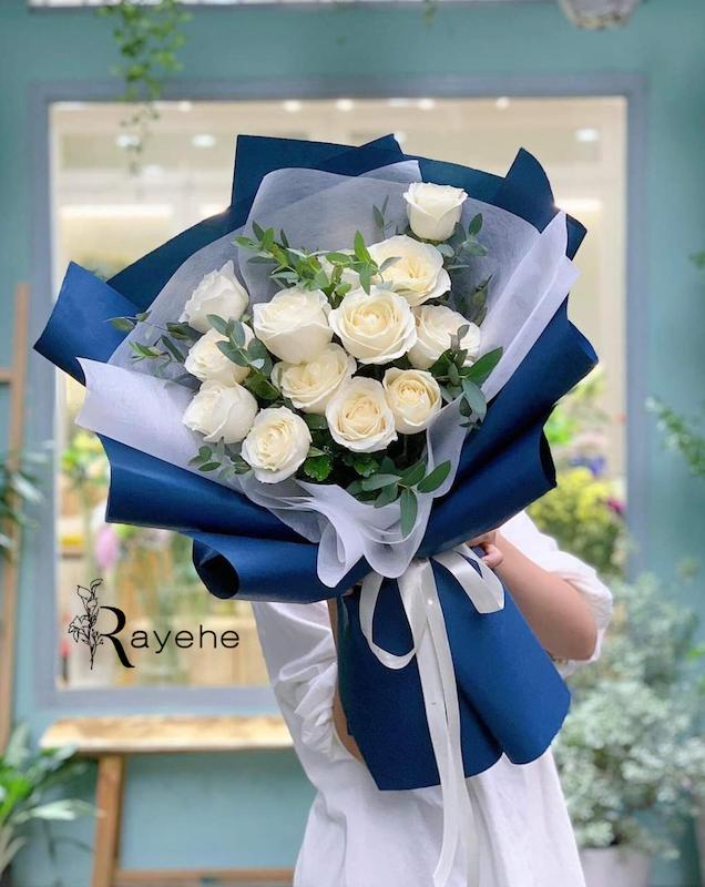 دسته گل رز هور