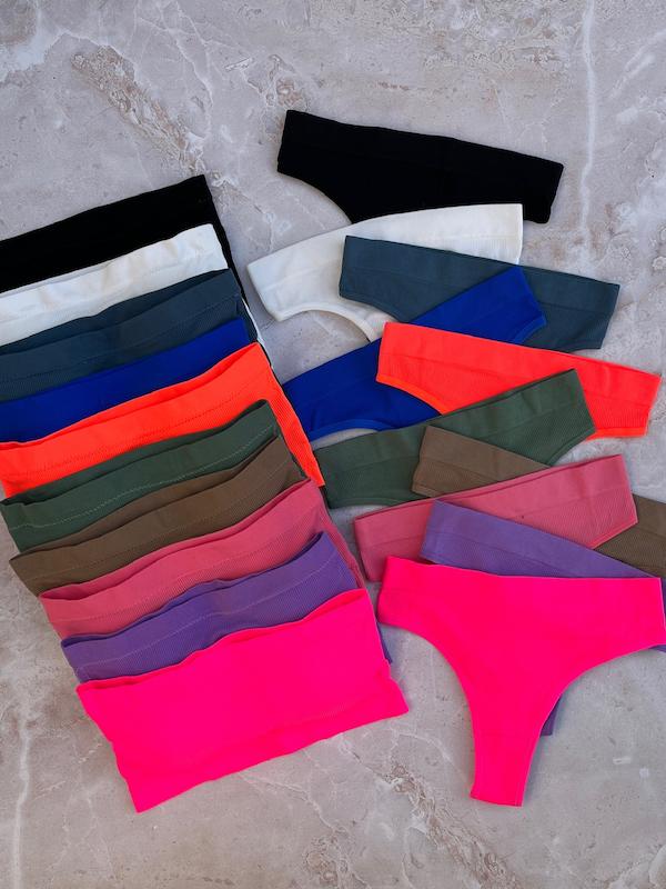 ست دکلته آدین