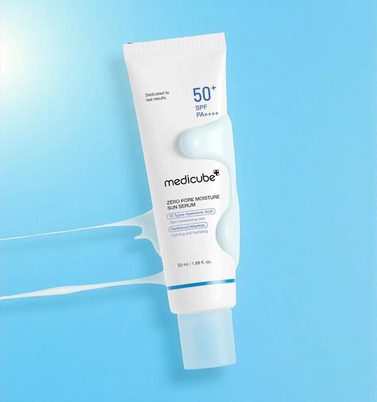 سرم ضدآفتاب آبرسان Medicube مدی کیوب Zero Pore Moisture مناسب کنترل منافذ و محافظت پوست 50 میل