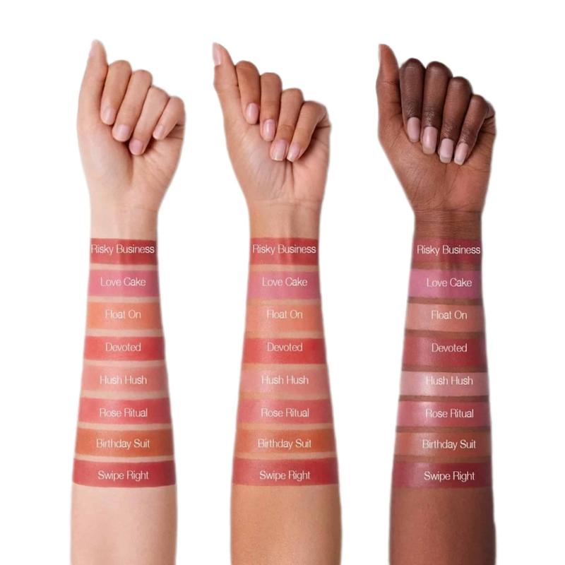 رژگونه مایع شیگلم (SHEGLAM) مدل Color Bloom رنگ Rose Ritual مناسب آرایش روزانه با جلوه طبیعی