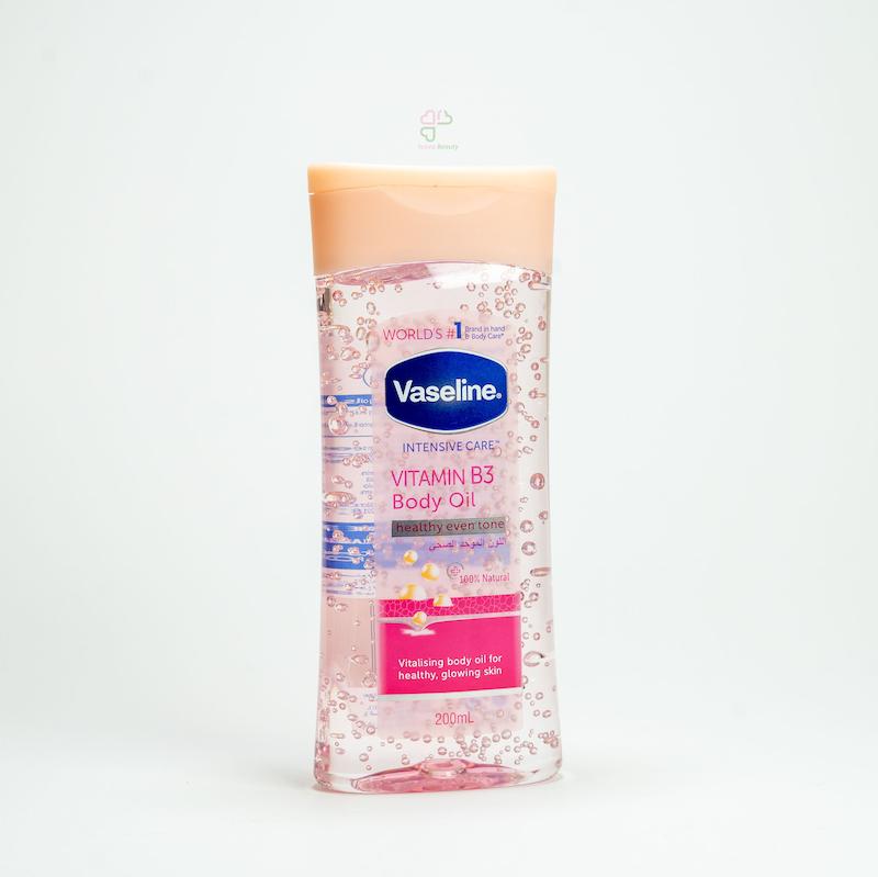 روغن بدن وازلین مدل ویتامین B3 رایحه پودری و گل رز فرانسوی