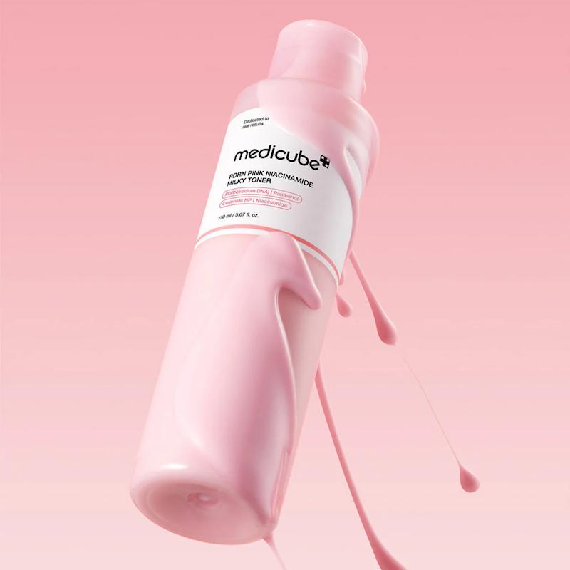 تونر شیری PDRN و نیاسینامید مدی کیوب ( pdrn pink niacinamide milky toner Medicube)