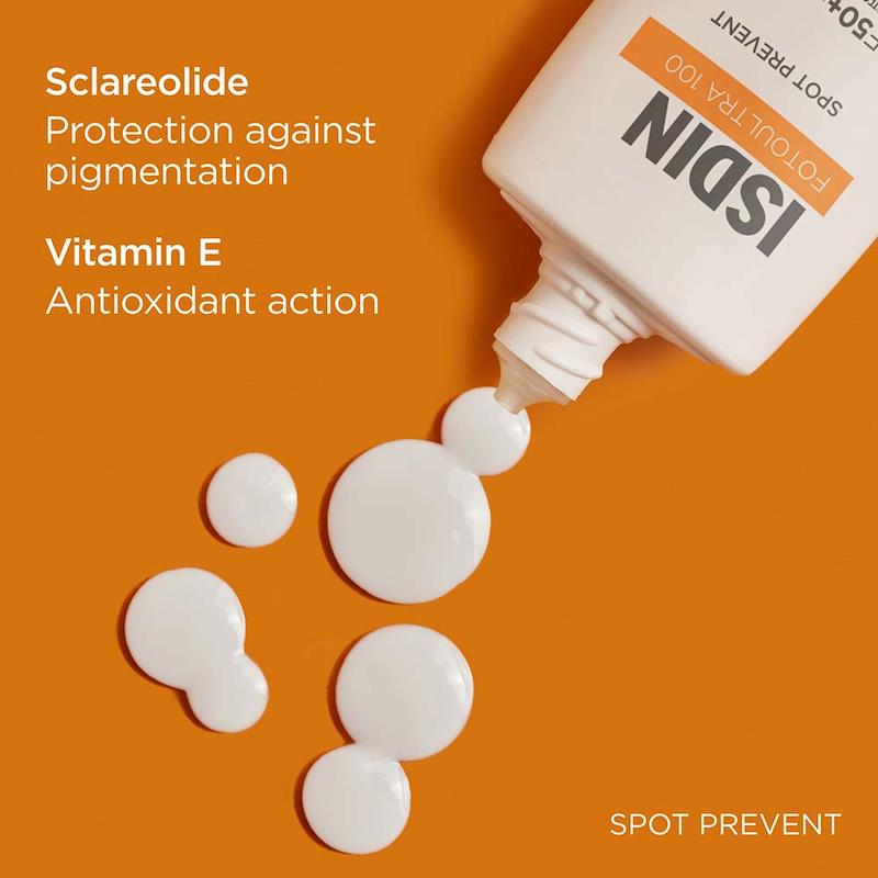 ضدآفتاب بی‌رنگ ایزدین مدل Spot Prevent SPF50+ حجم ۵۰ میلی‌لیتر