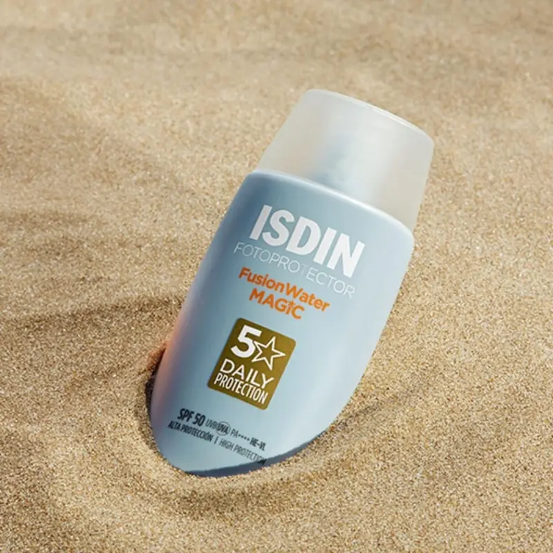 ضدآفتاب بی‌رنگ ایزدین مدل مجیک فیوژن واتر spf50 حجم ۵۰ میلی‌لیتر