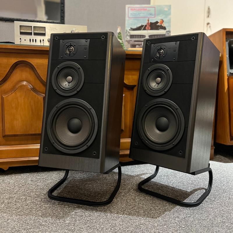 اسپیکر JBL LX-45