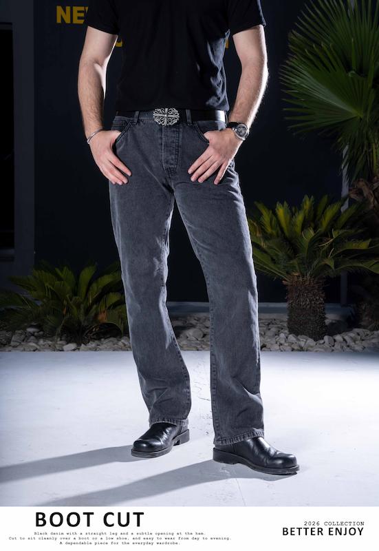 BOOT CUT