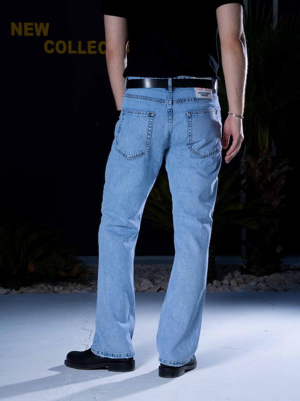 B BOOT CUT