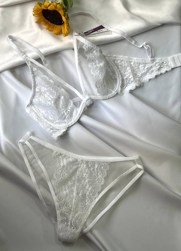 ست بالکنی سفید از برند White🦢
