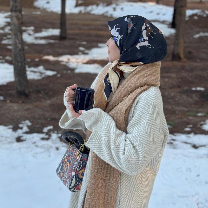 روسری اسبي سورمه ای