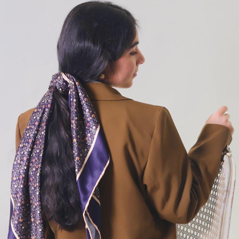 روسري گل ریز سورمه ای