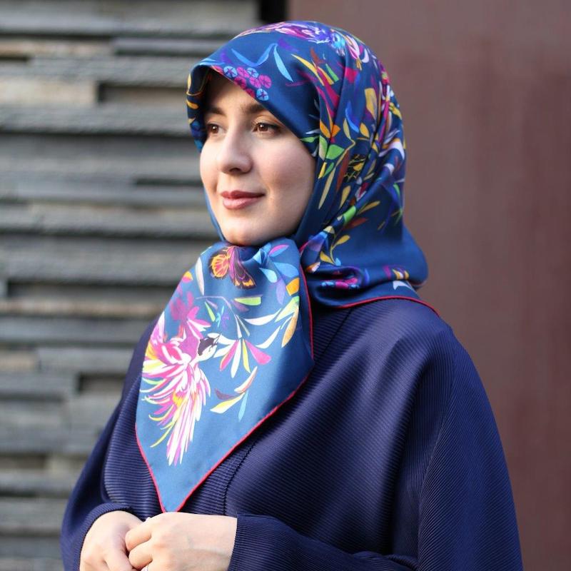 روسری ابریشم دیور پرنده