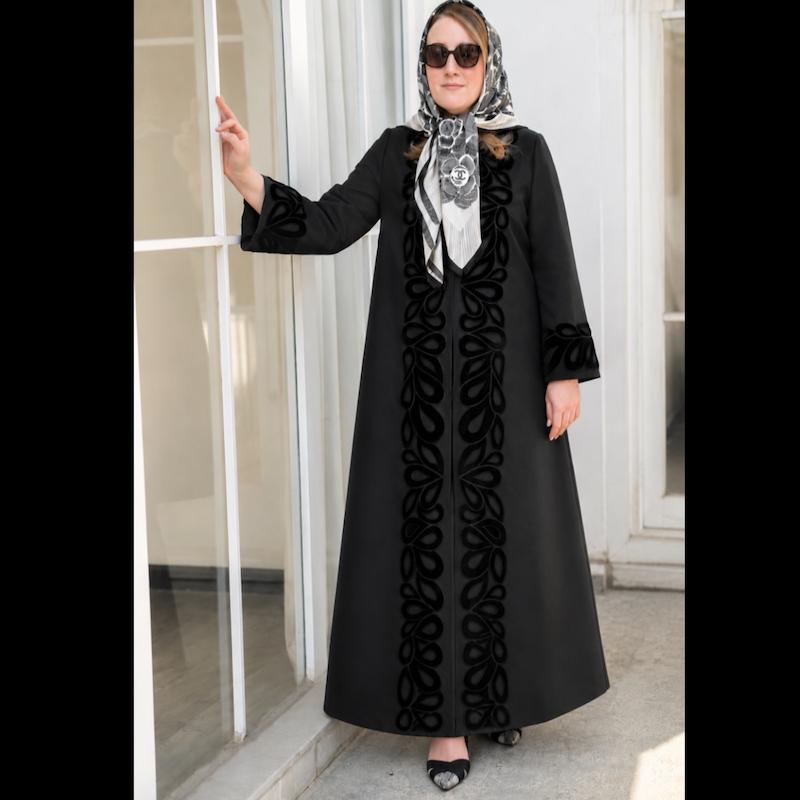 عبا گلدوزی مخمل بادامي