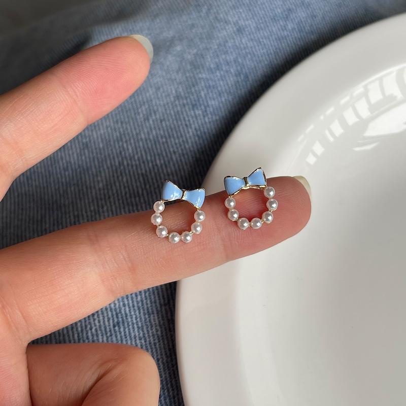 گوشواره پاپیون آبی 