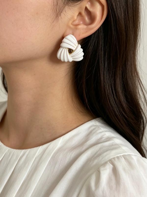 گوشواره های وایت