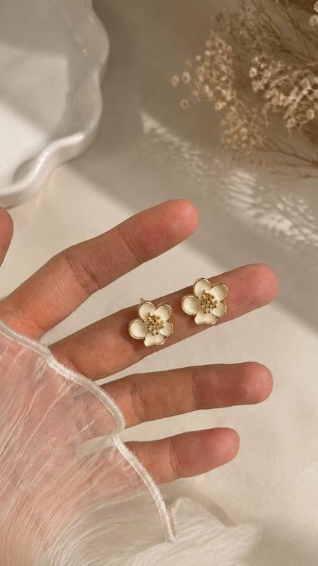 گوشواره گل میناکاری