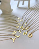 گردنبند حروف لاتین