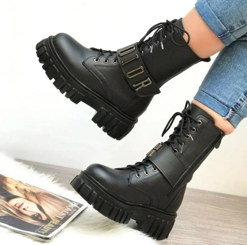 بوت زنانه چرم لژدار بندی و زیپی مدل دیور dior