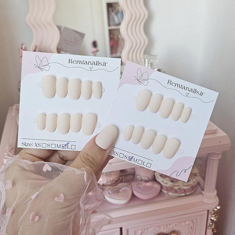 ناخن بادامی مات کد 01